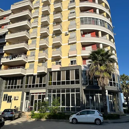 Durres Beach Room 홈스테이