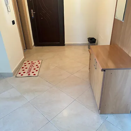 Durres Beach Room Проживание в семье