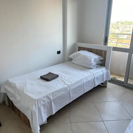 Проживание в семье Durres Beach Room
